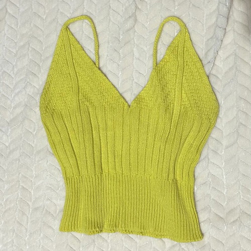 Yellow wool top size small, new