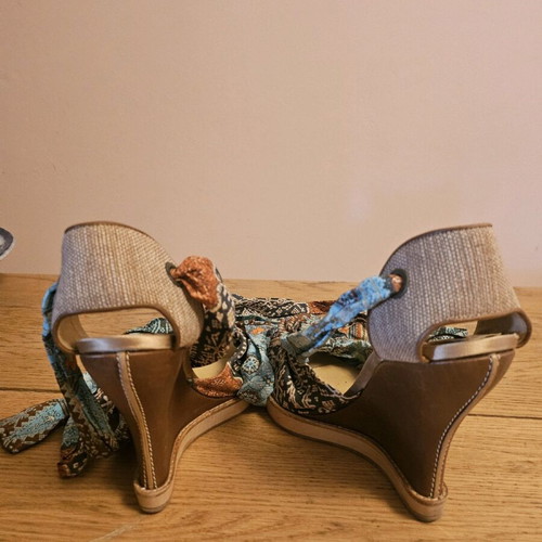 Shy sandals like new, size 40, multicolor leather tan heels