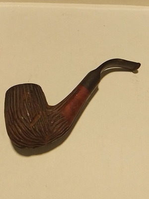 Wooden carved pipe used, length 15 centimeters