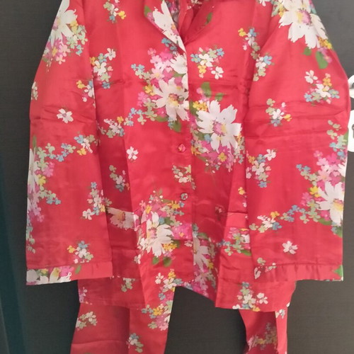 Women's satin pajamas new, size XXL with narrow fit, red