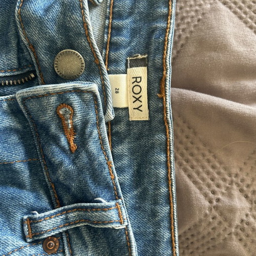 Roxy women's denim bermuda shorts like new, size M 38 10, blue