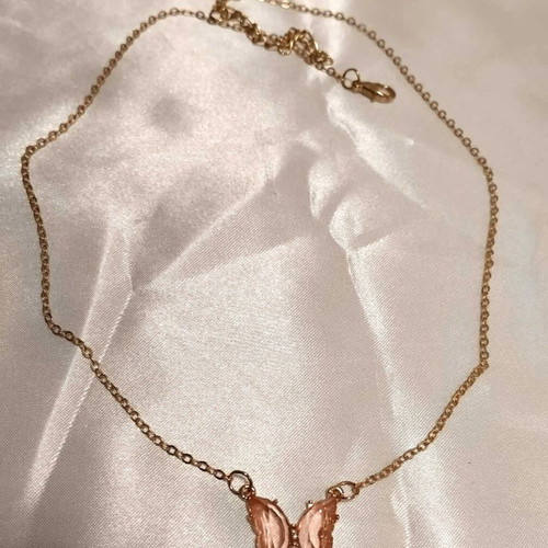 Romantic pink butterfly necklace new in gift box