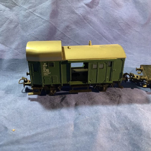 Marklin 3000 set with 3 used wagons