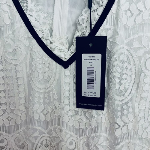 Axel dress new, size 44, black and white