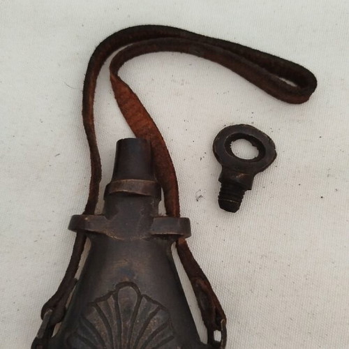 Antique powder flask 1850, used, excellent condition