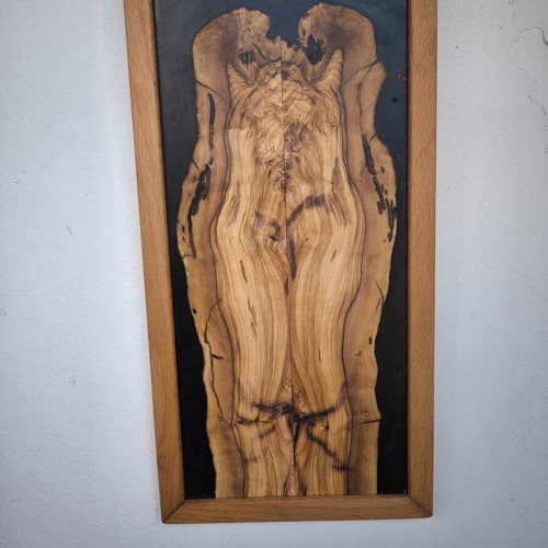 Olive wood frame with resin, new