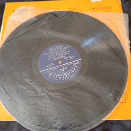 Moscow evenings record used with classic Russian songs
