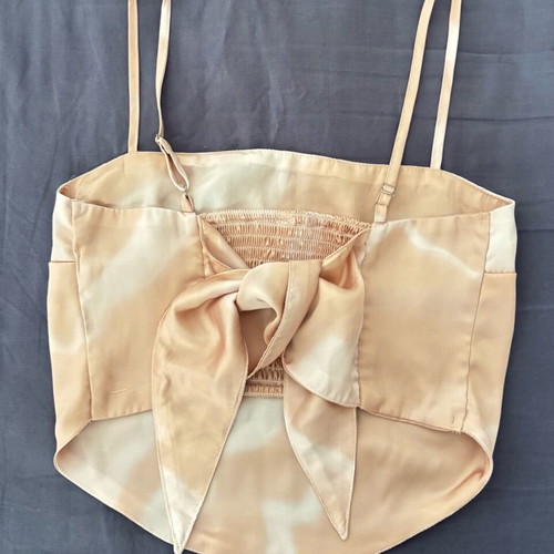 Stradivarius satin crop top size XS like new, white beige