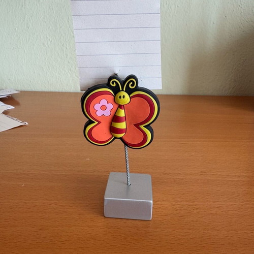 Desk decoration for notes like new