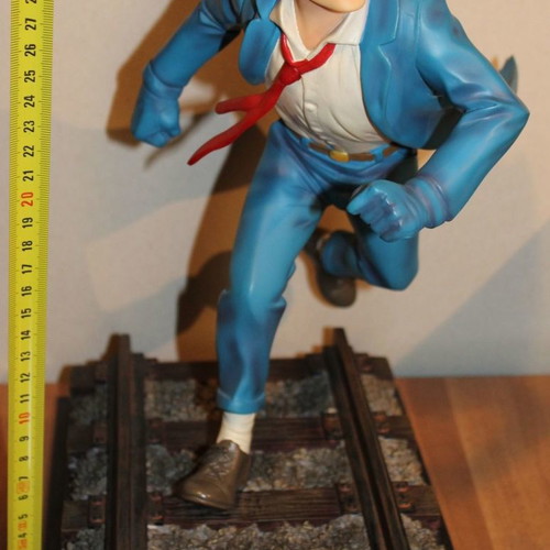 The Spirit collectible figure used, limited edition 500 pieces