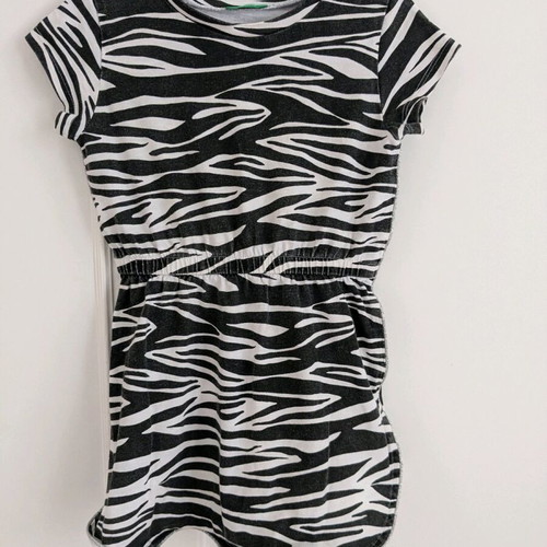 Benetton dress used 110 cm black for 5 years old