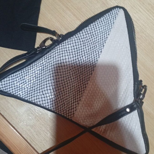 Georgina Skalidi crossbody bag like new, black with white detail