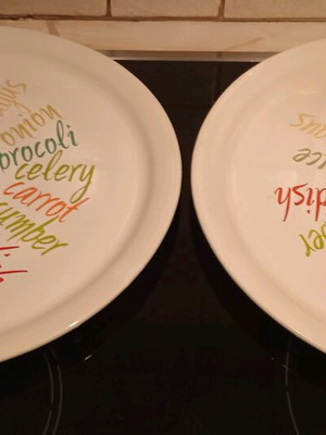 Serving platters new, set of 2 pieces