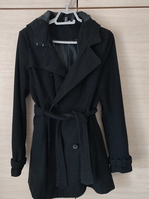 H&M coat used, size L, black