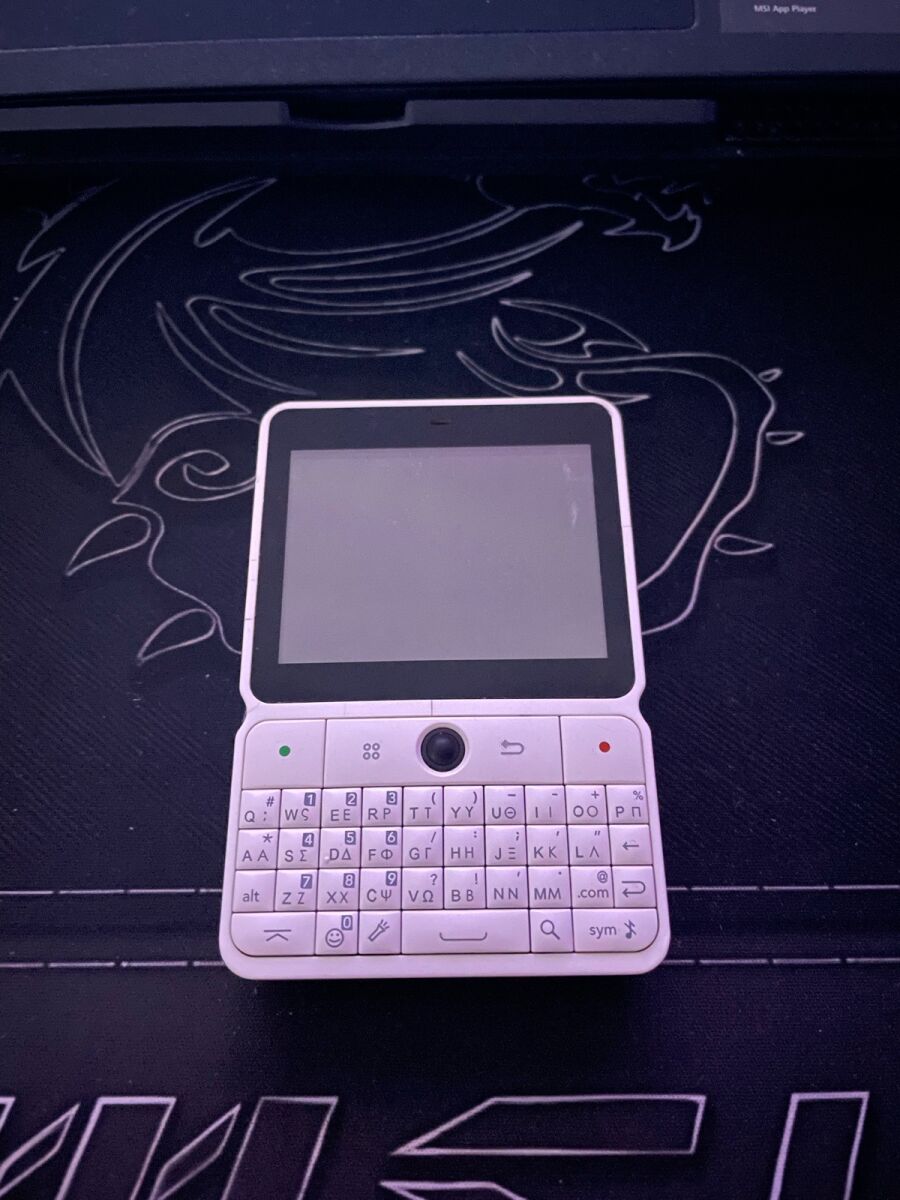 【幻のHuawei U8300】Spriiing Smile QWERTYスマホ Huawei U8300 touch phone with keys used,… - € 30,00 - Vendora.cy
