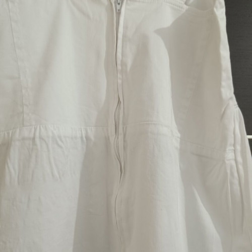 White summer dress like new with back zipper, size S