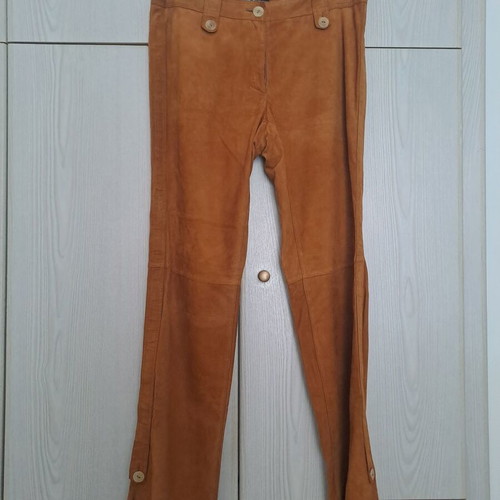 Dolce & Gabbana leather pants size M like new, mustard color