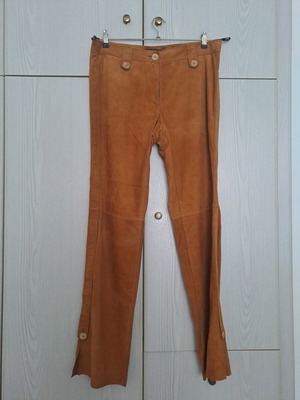 Dolce & Gabbana leather pants size M like new, mustard color