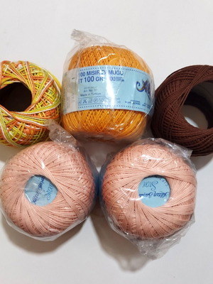 Cotton knitting yarn pack of 5, like new