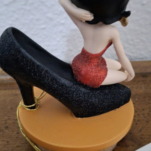 Betty Boop figure with high heel 2004 new