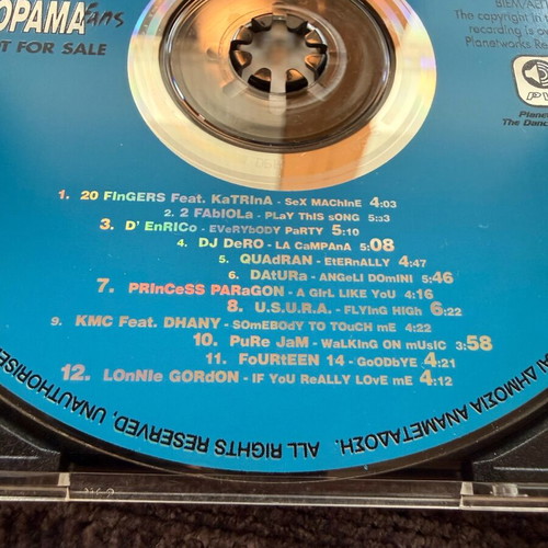 Afisorama CD like new, pop song collection
