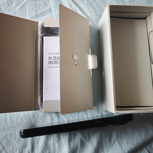 Asus Zenfone 10 smartphone 16GB RAM 512GB storage, black