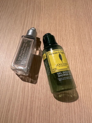 Μπουκαλάκια Loccitane μεταχειρισμένα, σετ 2 τεμαχίων