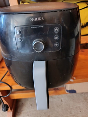 Philips Airfryer XXL HD9650/90 употребяван с проблем в нагревателния елемент