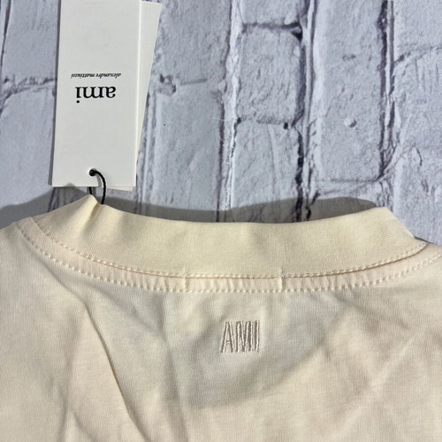 Ami Tee size medium new, beige