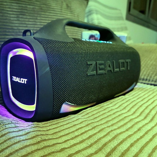Zealot S79 Bluetooth speaker new wireless