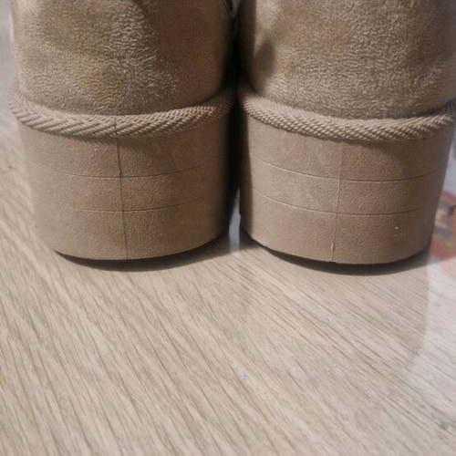 Beige fur ankle boots new, size 37