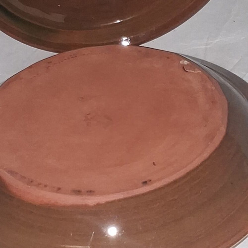 Pair of handmade Sifnos ceramic plates 23 & 24 cm, like new