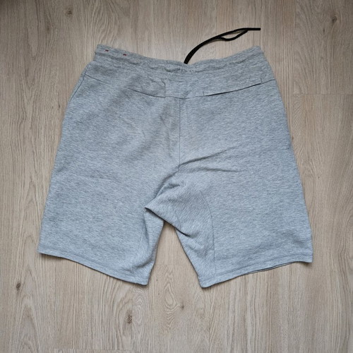 Nike Tech Fleece shorts like new, size L, grey