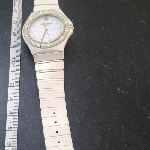 Catamaran 902 women's watch like new, cream