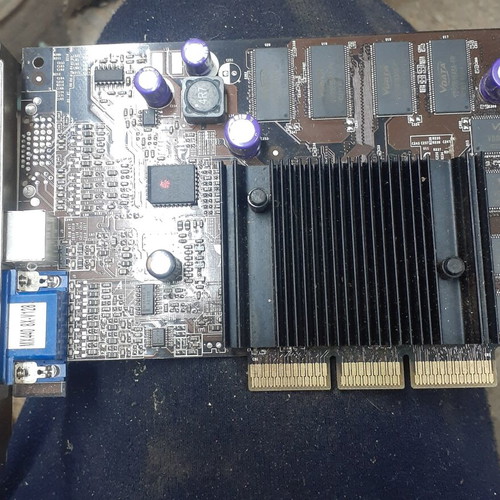 MX440 8X DV118 graphics card used, good condition