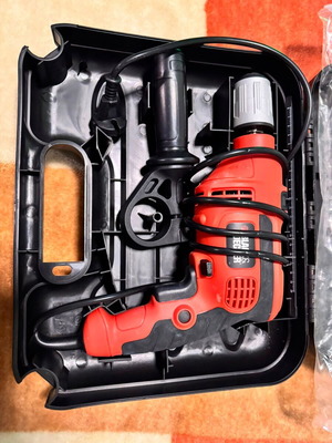 Black+Decker BEH710K 710W Impact Drill Set with Organizer Case brand new