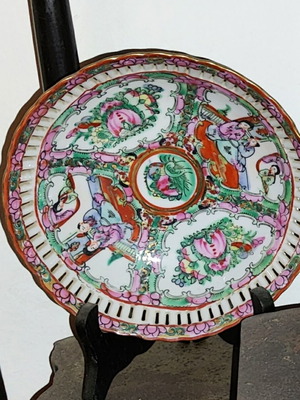 Chinese porcelain decorative plate vintage, like new, 19th century style