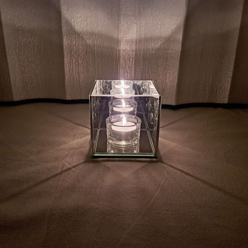 Glass mirrored tealight holder new, cube for one tealight