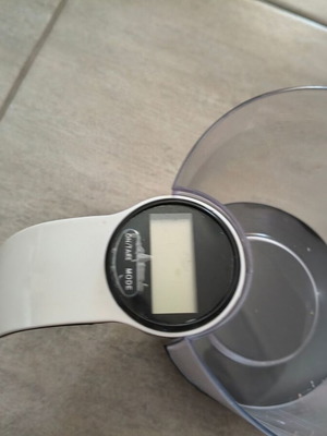 Digital Measuring Jug Kitchen Scale with LCD Like New