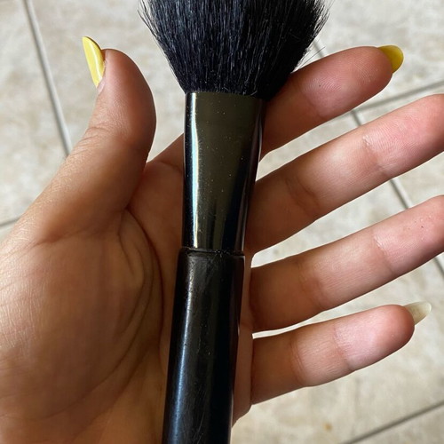 Makeup brush like new for blush or powder