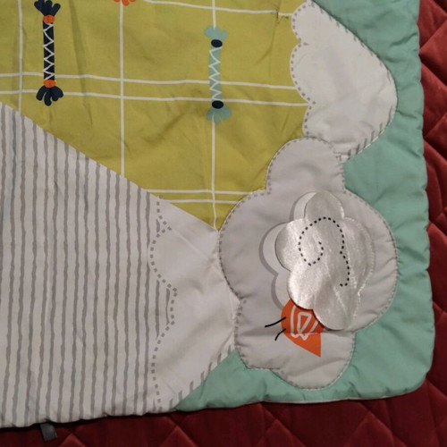 Soft baby play mat like new, washable