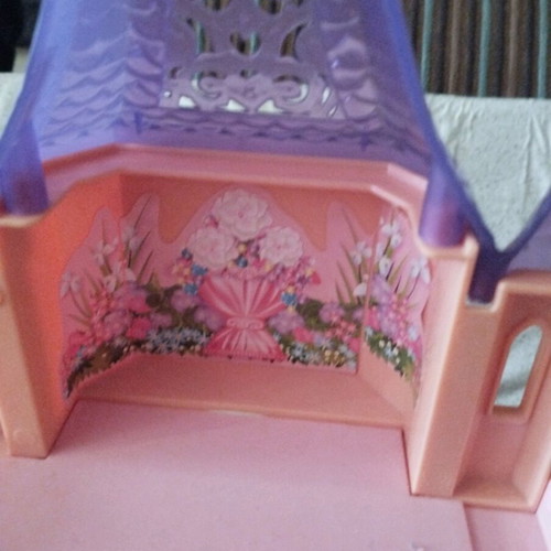 Barbie castle used from The princess and the rock star movie with figures