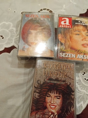 Аудиокасети Sezen Aksu употребявани, комплект от 3 броя