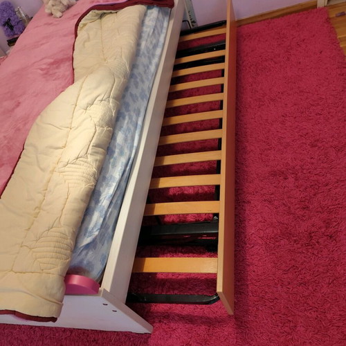Single bed frame with folding mechanism to double bed