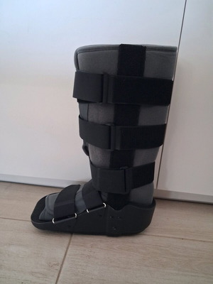 Walker Tall MB.6002 Ankle Brace Medical Brace like new