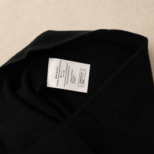 Gucci sleeveless knitted top black, like new, size L