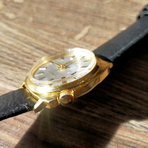 Mechanic wristwatch