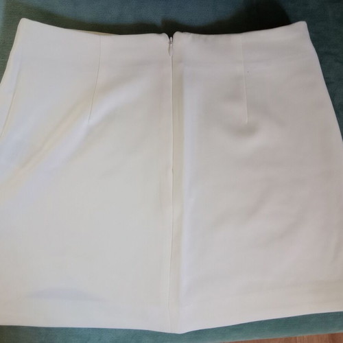 Mini skirt Only white, medium, like new