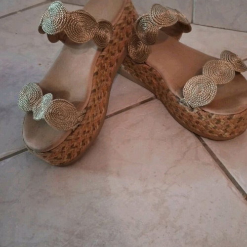Platform sandals used, size 38, gold