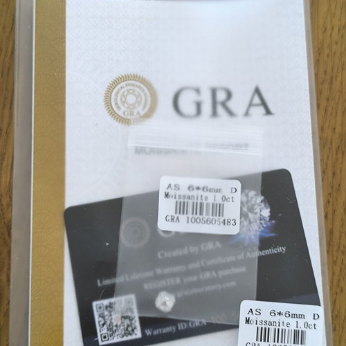 Moissanite Asscher Cut 1.0 ct D Color FL certified by GRA new